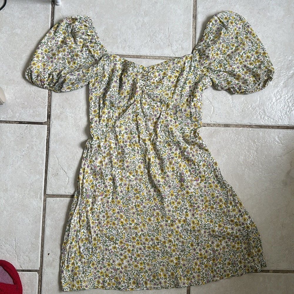 Floral puff sleeve mini dress
